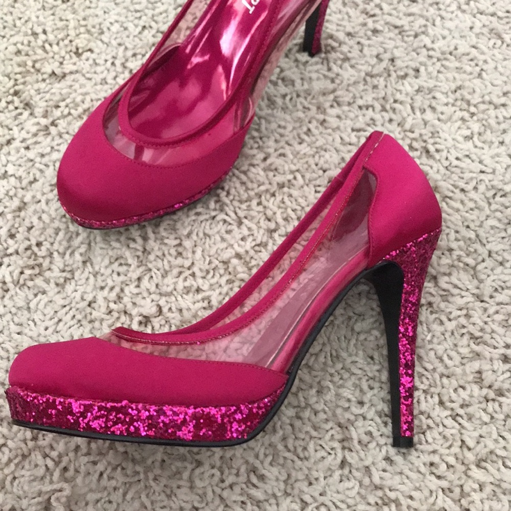 Fuchsia Round Told Glittering Platform Pumps - image 2